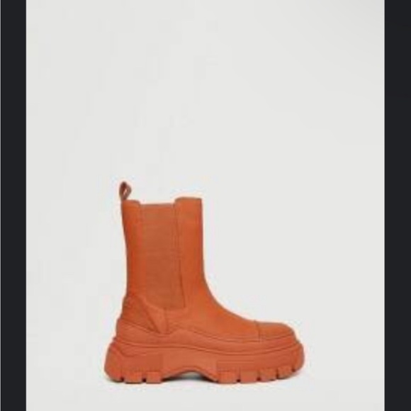 MANGO: Orange water proof (combat / lug) boots - Mid Calf - Picture 2 of 4